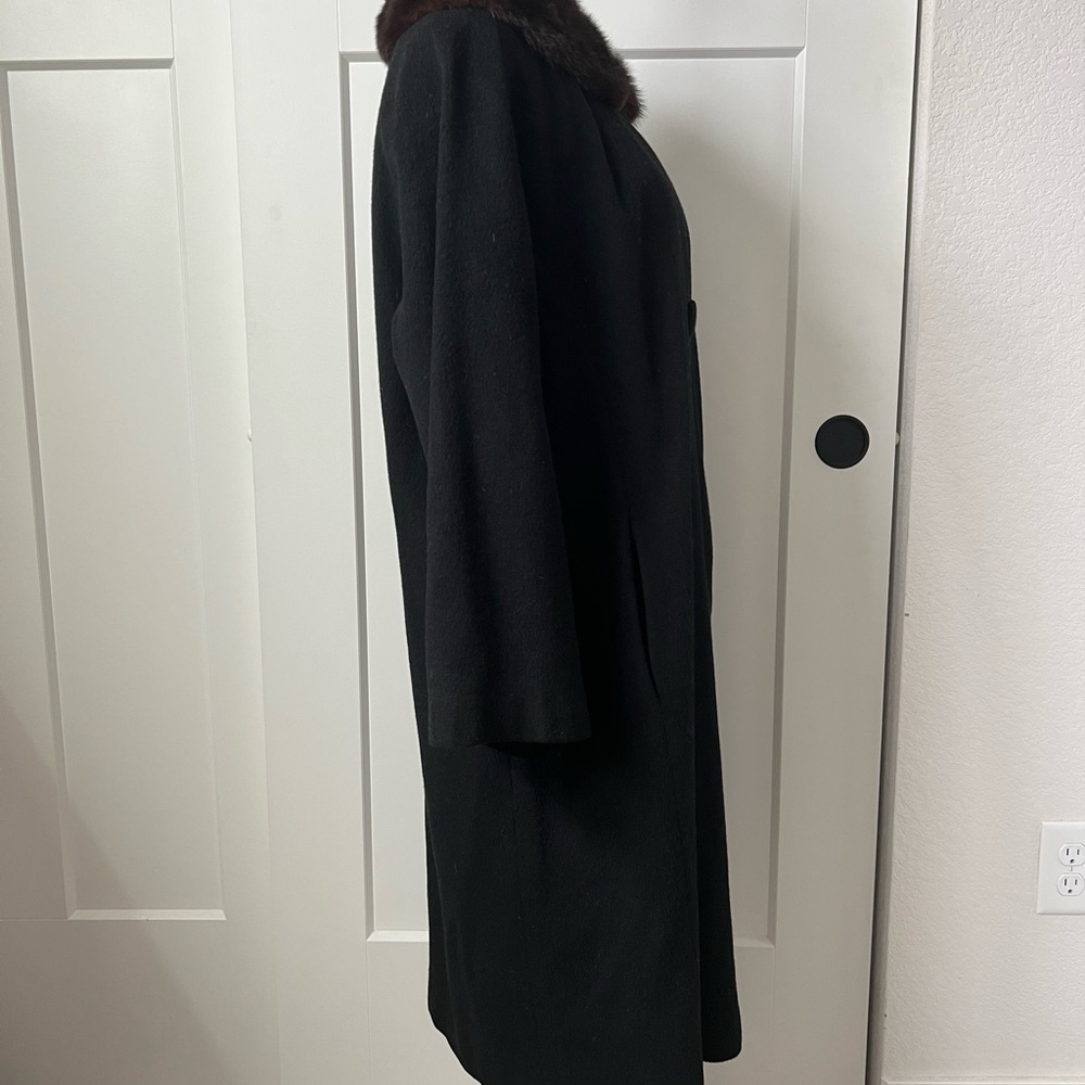 Vintage Black Cashmere Coat with Fur Collar - Picture 7 of 13